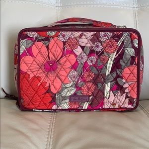 NWOT Vera Bradley Large Blush & Brush Makeup Case
